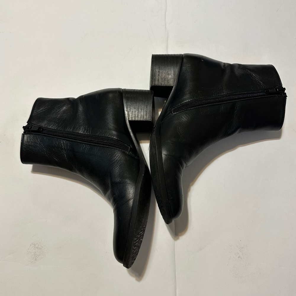 Carel Paris Black Leather Ankle Boots